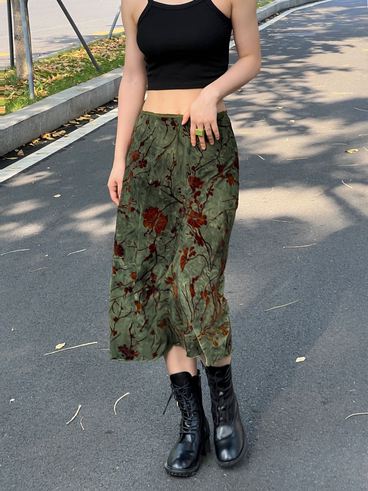 Mesh Lining Vintage Floral Midi Skirt